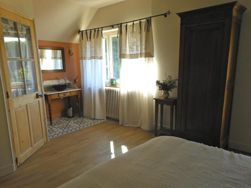 Auberge De La Tuilerie Surgy Oda fotoğraf